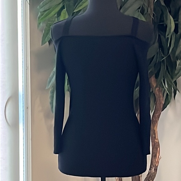 (EUC) Express Off The Shoulder Sweater - Picture 3 of 4